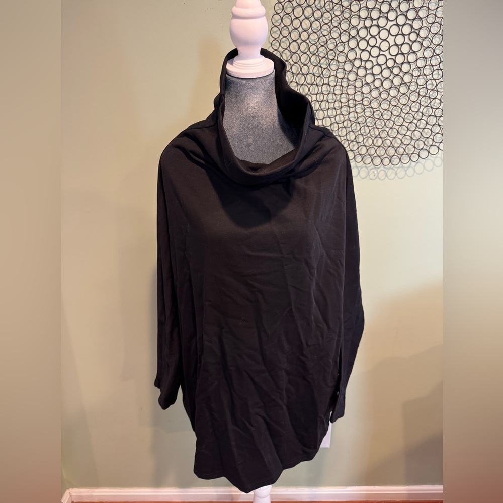 Uoozee Black tunic turtle neck- Size Large - Picture 2 of 7